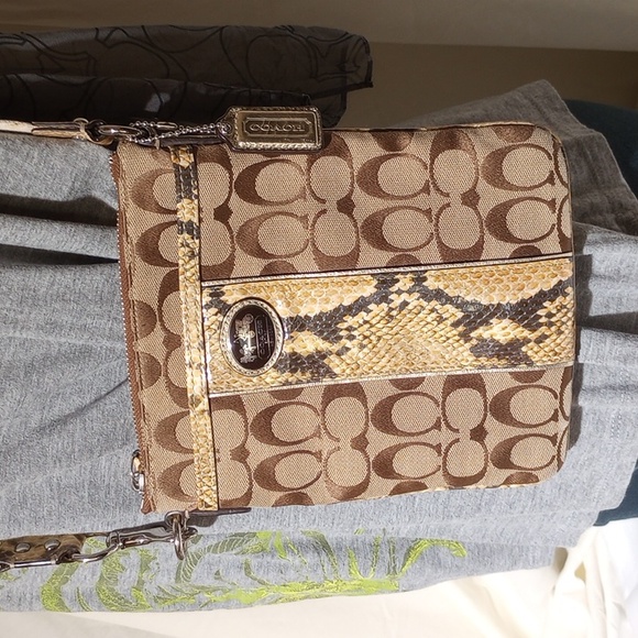 Signiture Python 🔥 Coach Crossbody - Picture 3 of 14